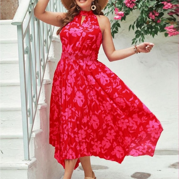 Boho Plus Size Floral Print Halter Neck Irregular Pleated Asymmetrical Hem Dress - Picture 2 of 5